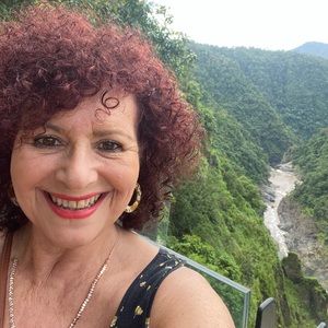 Meet your Posher, Karen